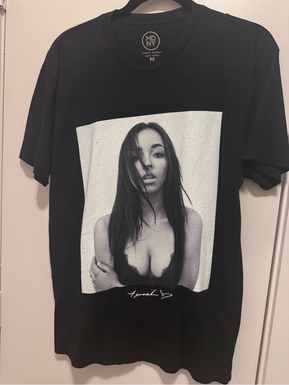 Tinashe Official Merch Black Photo Graphic T-Shirt Adult Medium 100% Cotton NWOT
